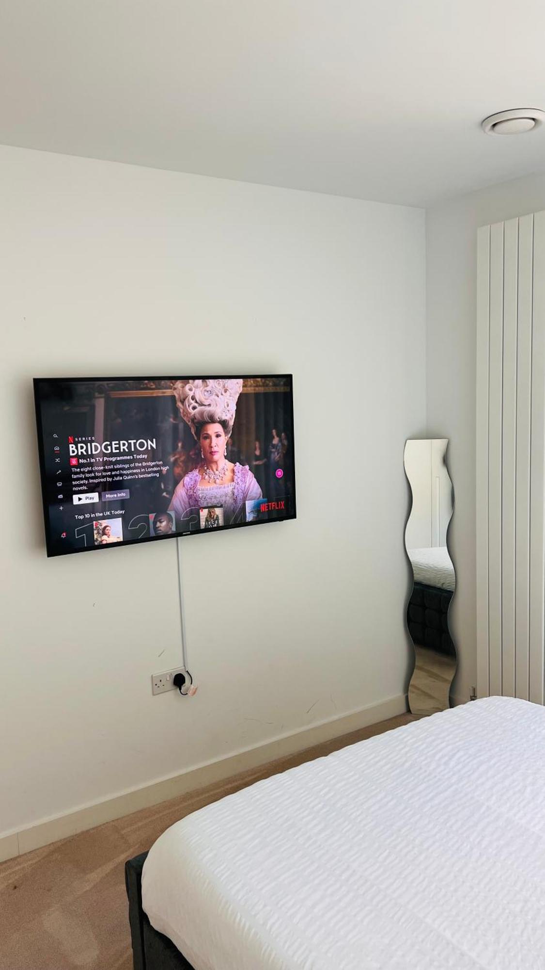 לונדון Lush Living - Double Room With Private Bathroom מראה חיצוני תמונה